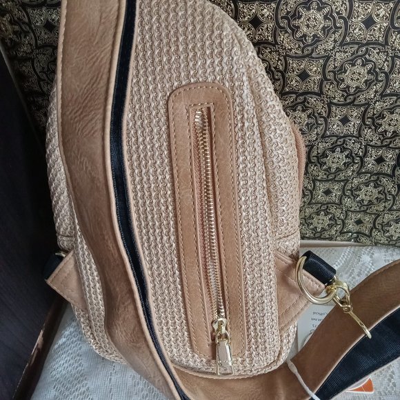 INICAT Classy GOLD or Camel/Tan New Crossbody  bag Gift for Women orTeen Girls. - Picture 5 of 12